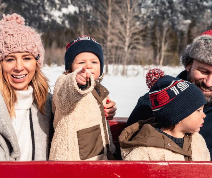 Family Banff winter sleigh ride with Banff Trail Riders